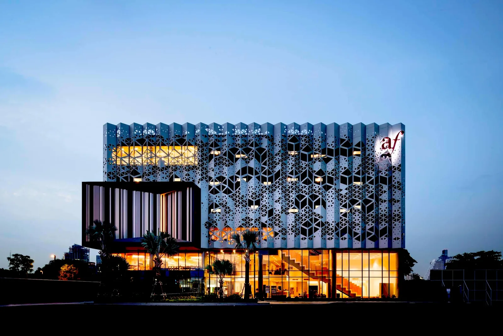 Alliance Française Bangkok building at dusk, the event venue